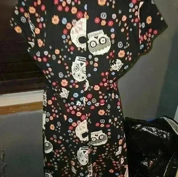 Skull Dress Size XXL - Picture 6 of 8